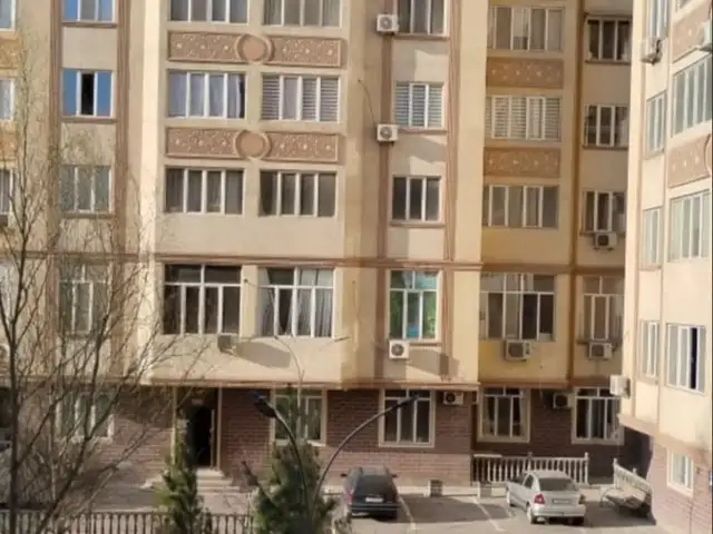 2-комн. квартира, 4 этаж, 69 м², 18 мкр, Хуҷанд