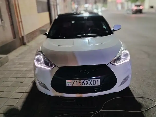 Hyundai Veloster