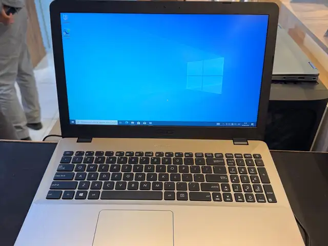Ноутбук игровой Asus i7-8gen/16gb/256gb/mx940, Душанбе