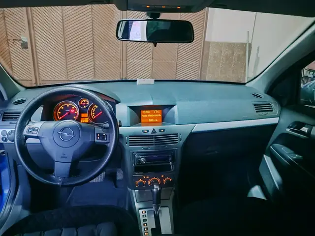 Opel Astra H