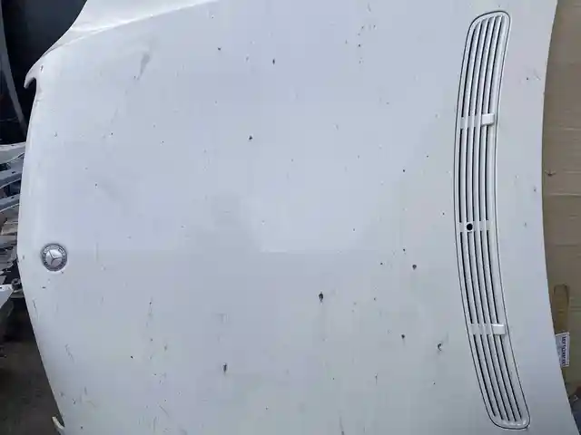 Капот от Mercedes-Benz w219, Худжанд
