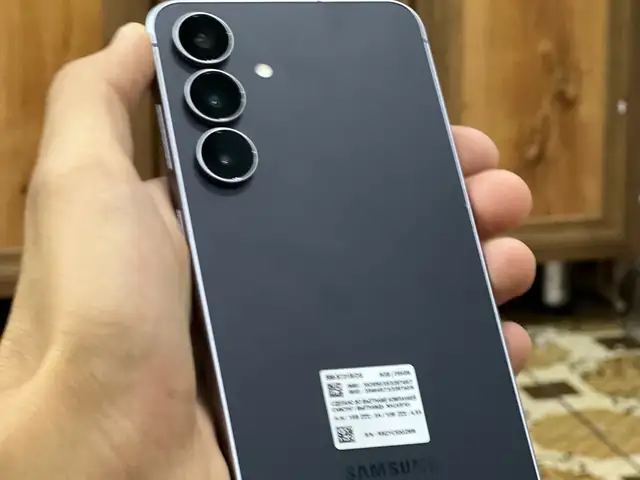 Samsung Galaxy s25 FE, Ваҳдат