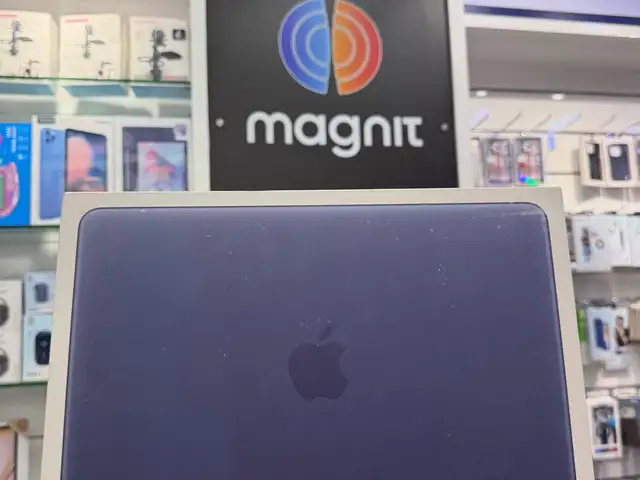 Планшет MacBook Neo 13 inch 8/512Gb, Душанбе