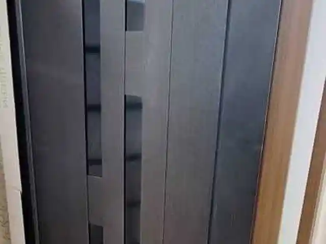 Дверь хай тек, Душанбе