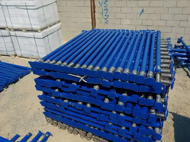 Домкрат ба ичора, Душанбе