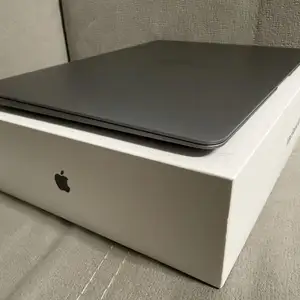 Ноутбук MacBook Air M1 8/256, Худжанд