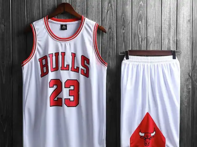 Двойки Bulls 23, Худжанд