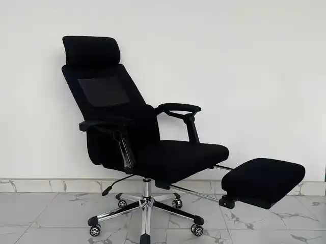 Кресло с подставкой для ног, Душанбе