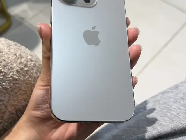 Apple iPhone 16 Pro, 512 gb, White Titanium, Душанбе