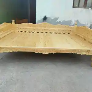 Тапчан, Душанбе
