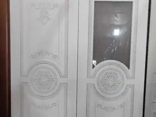 Дверь, Душанбе