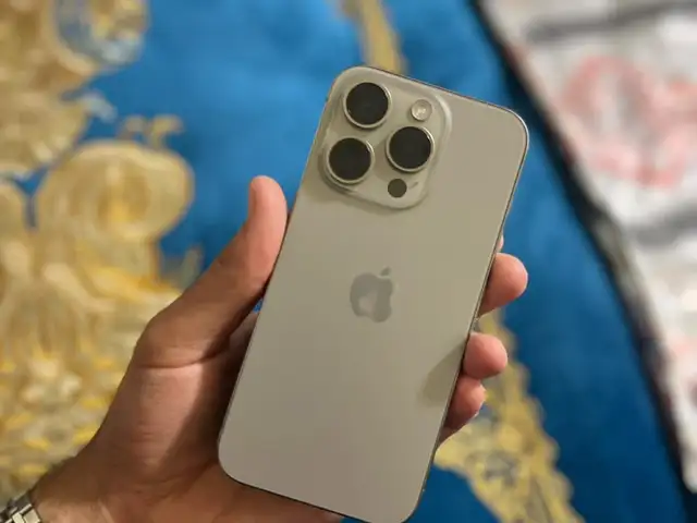 Apple iPhone 15 Pro, 128 gb, Natural Titanium, Душанбе