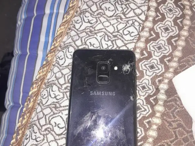 Samsung Galaxy A8, Норак