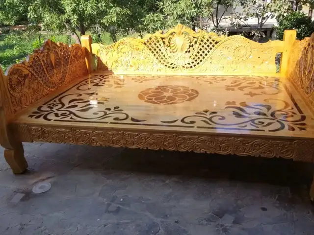 Тапчан, Душанбе