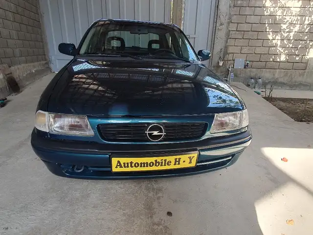 Opel Astra F