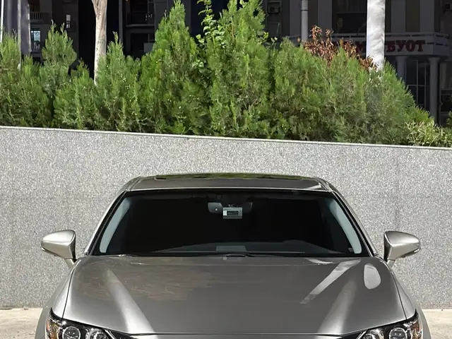 Lexus ES series
