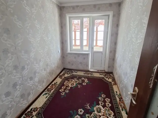 2-комн. квартира, 3 этаж, 58м², 18, Худжанд