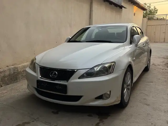 Lexus IS series