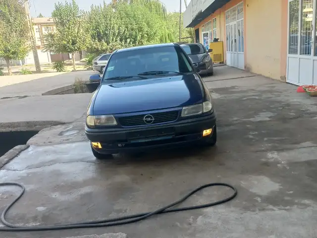 Opel Astra F