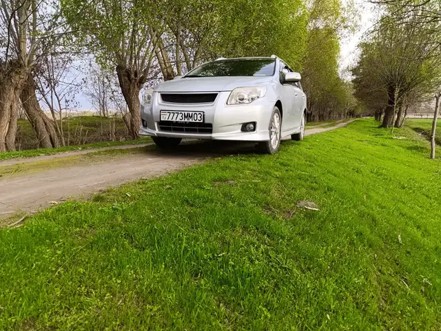 Toyota Fielder