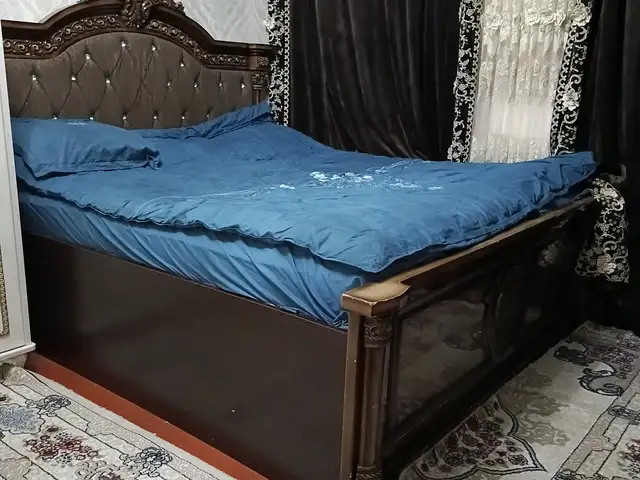 Cпальный гарнитур, Турсунзаде