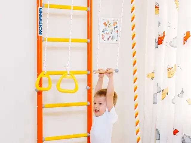 Шведская стенка, Душанбе