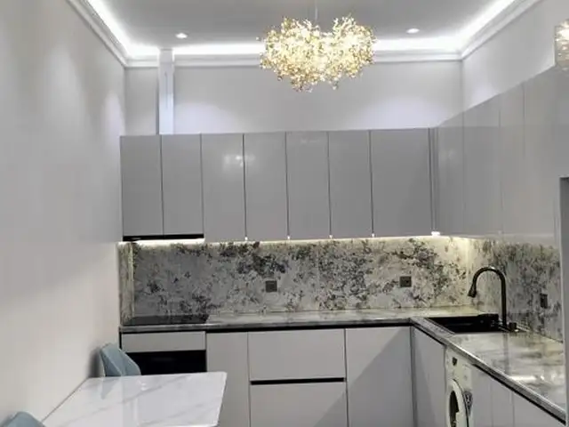 2-комн. квартира, 8 этаж, 70м², Сомони, Душанбе
