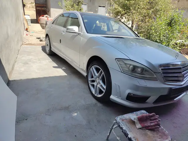Mercedes-Benz S class