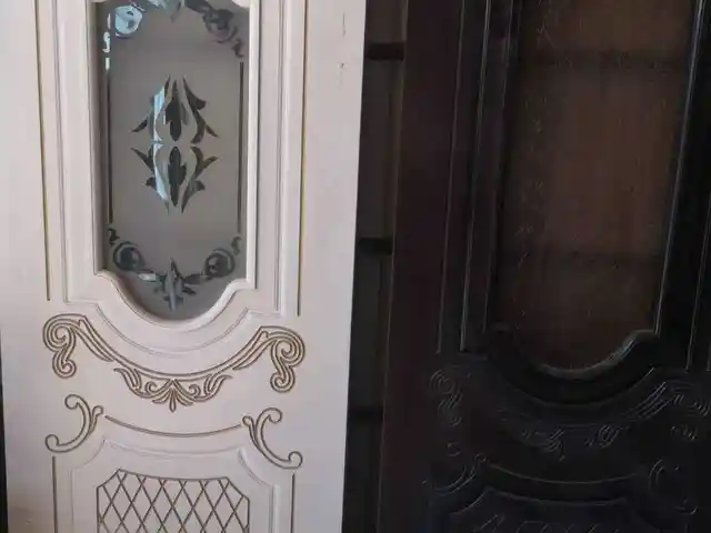 Дверь, Душанбе