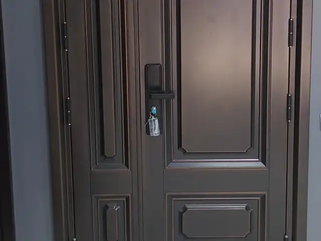 Дверь, Душанбе