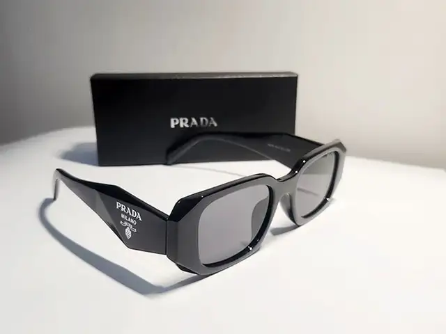 Очки Prada, Бобоҷон Ғафуров