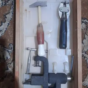 Тиски, Худжанд