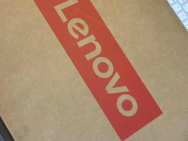 Ноутбук Lenovo i3, Хуҷанд