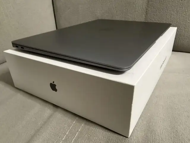 Ноутбук MacBook Air M1 8/256, Хуҷанд