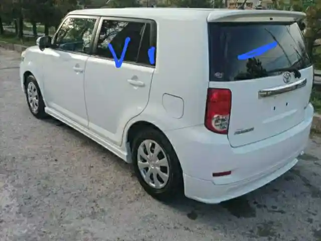 Задние не тонированные стекла от Toyota Rumion, Душанбе
