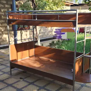 Двухъярусная кровать, Матча