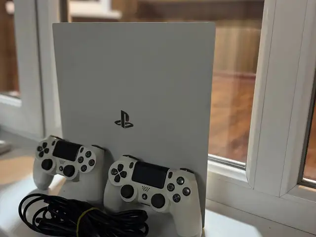 Игровая приставка Sony playstation 4 pro 1TB 7.90, Душанбе