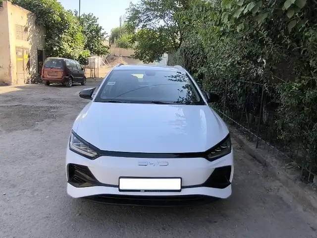 BYD E2