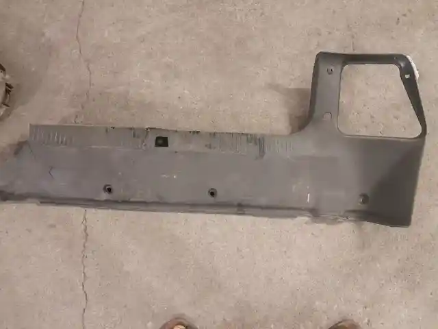 Пластмасса на багажника Ореl vectra B, Худжанд