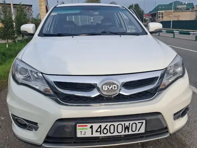 BYD S7