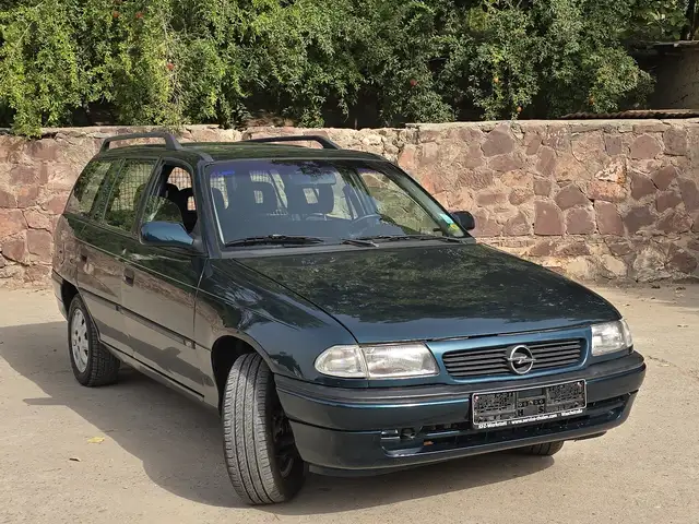 Opel Astra F