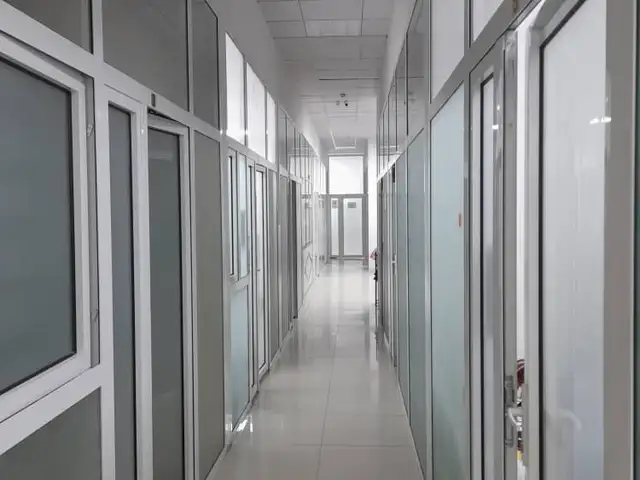 Помещение под свободное назначение, 205м², 7 км, баъд аз Ховарон, Душанбе