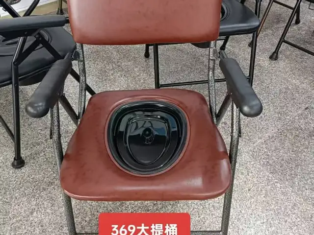 Стул Горшок, Душанбе