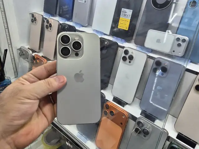 Apple iPhone 16 Pro, 512 gb, Desert Titanium, Бохтар (Курган-Тюбе)