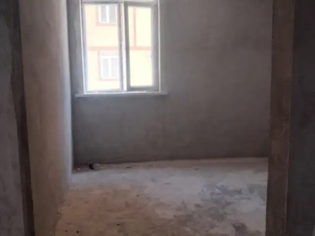 3-комн. квартира, 1 этаж, 83 м², Поликлиника 5, Хуҷанд