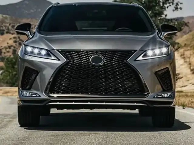 Передний бампер сбор на Lexus RX350 2020 Fsport и платинум стиль, Душанбе