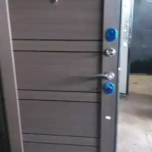 Дверь, Душанбе
