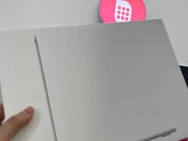 Ноутбук Macbook M5 air 24/1tb, Душанбе