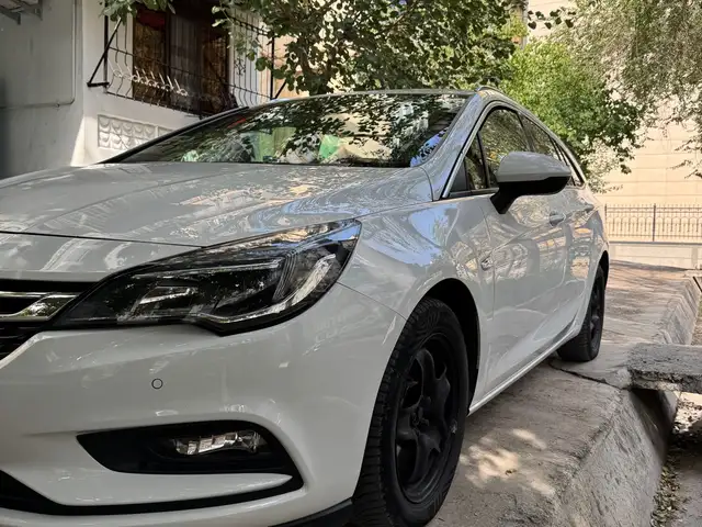 Opel Astra K