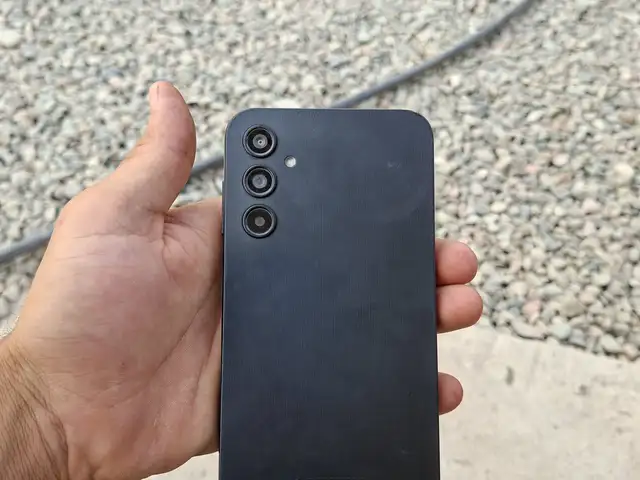Samsung Galaxy A14, Вахдат